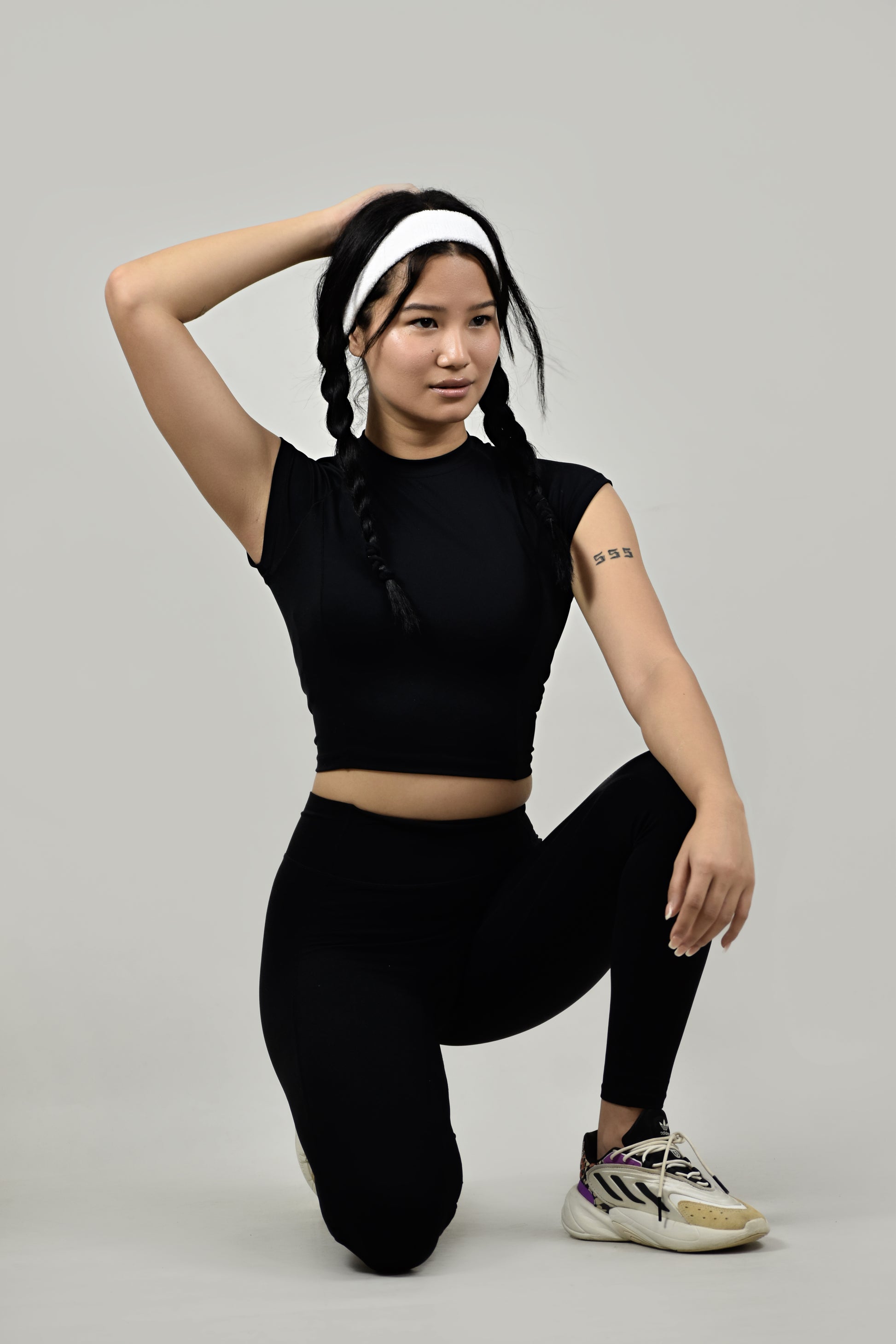 Seamless black t-shirt