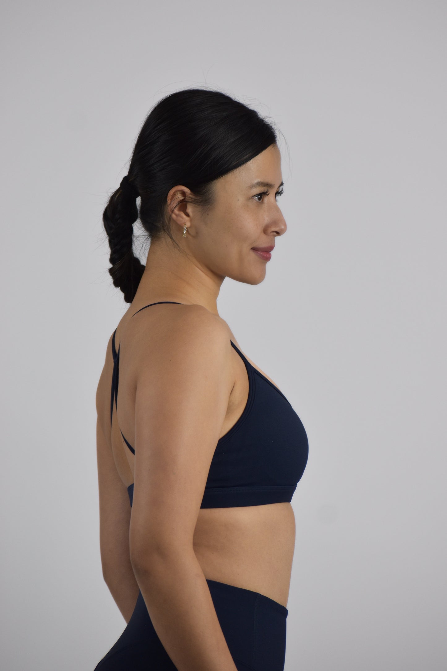 Criss-Cross Back Sports Bra - Dark blue