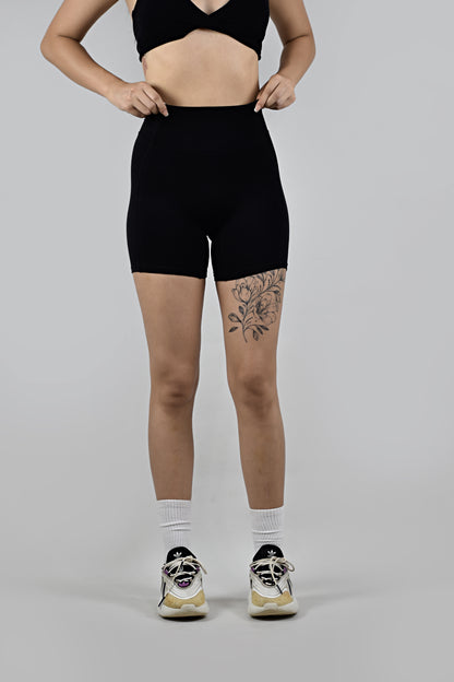 Ultimate Figure Flattering Shorts - Solid Black